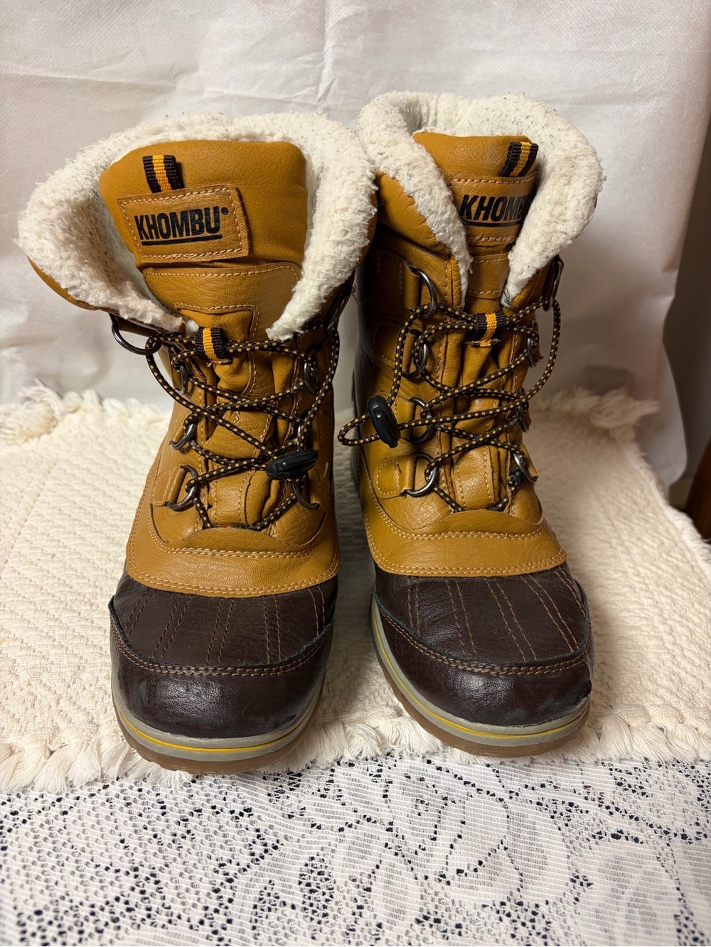 Khombu Kids Tan and Brown Sherpa-Lined Winter Boots